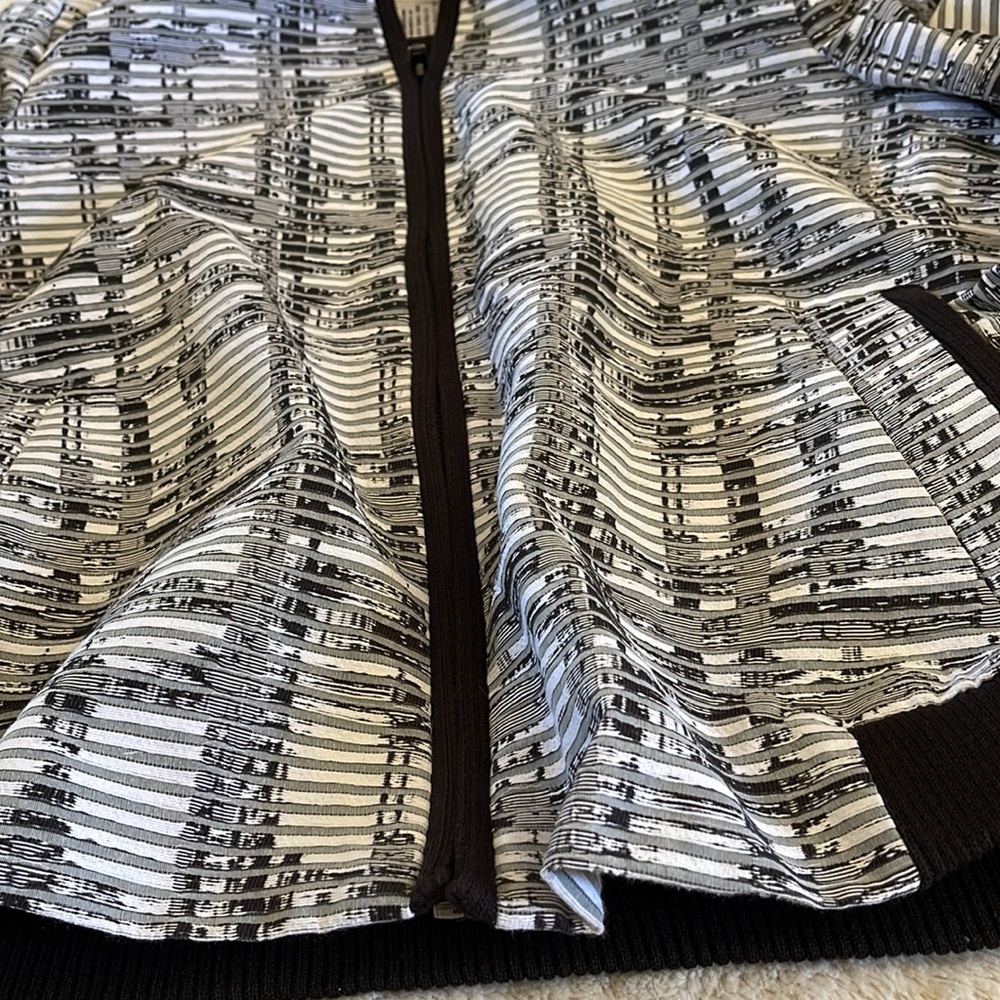 Helene Berman Jacket View 4
